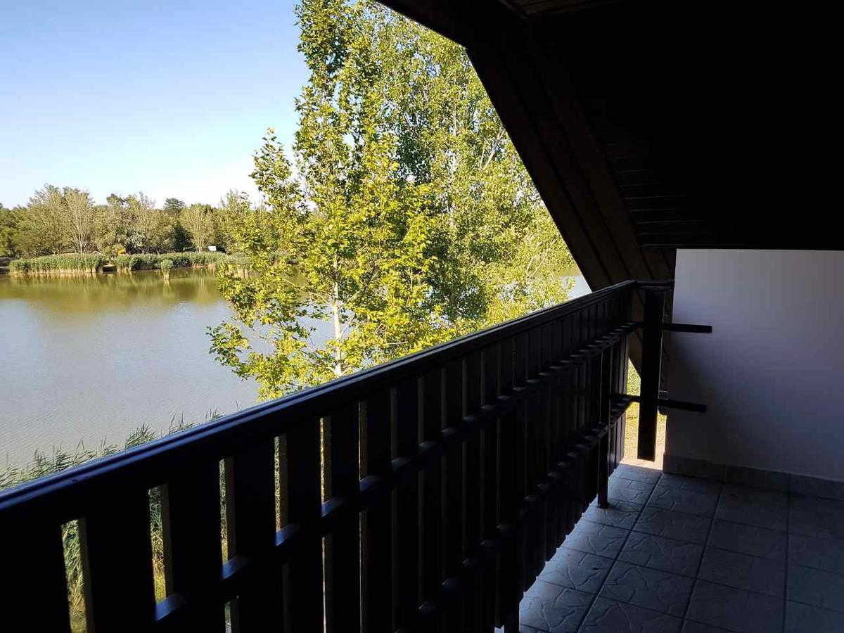 To Uti Vendeghaz Hotel Mezotur Luaran gambar