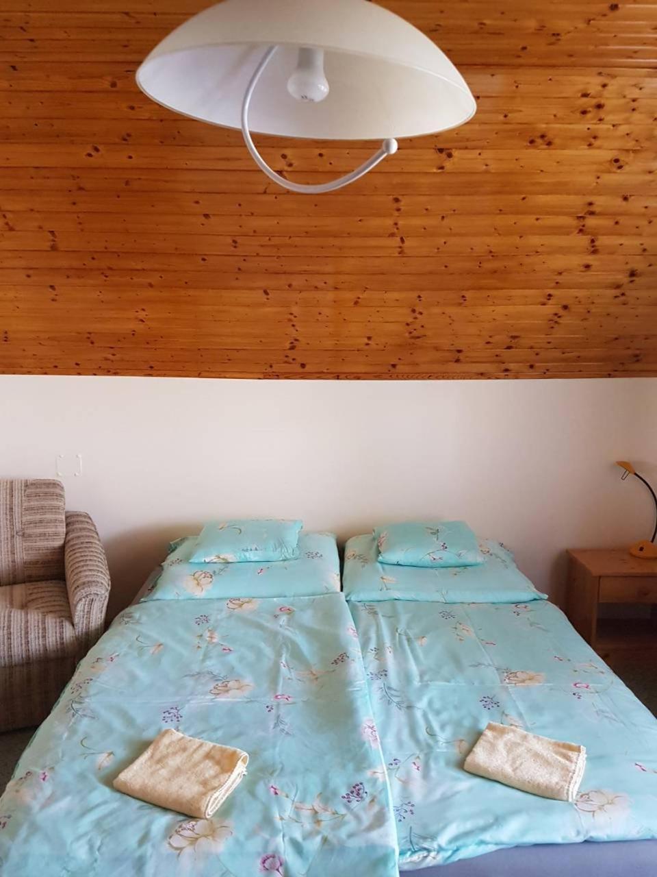 To Uti Vendeghaz Hotel Mezotur Luaran gambar